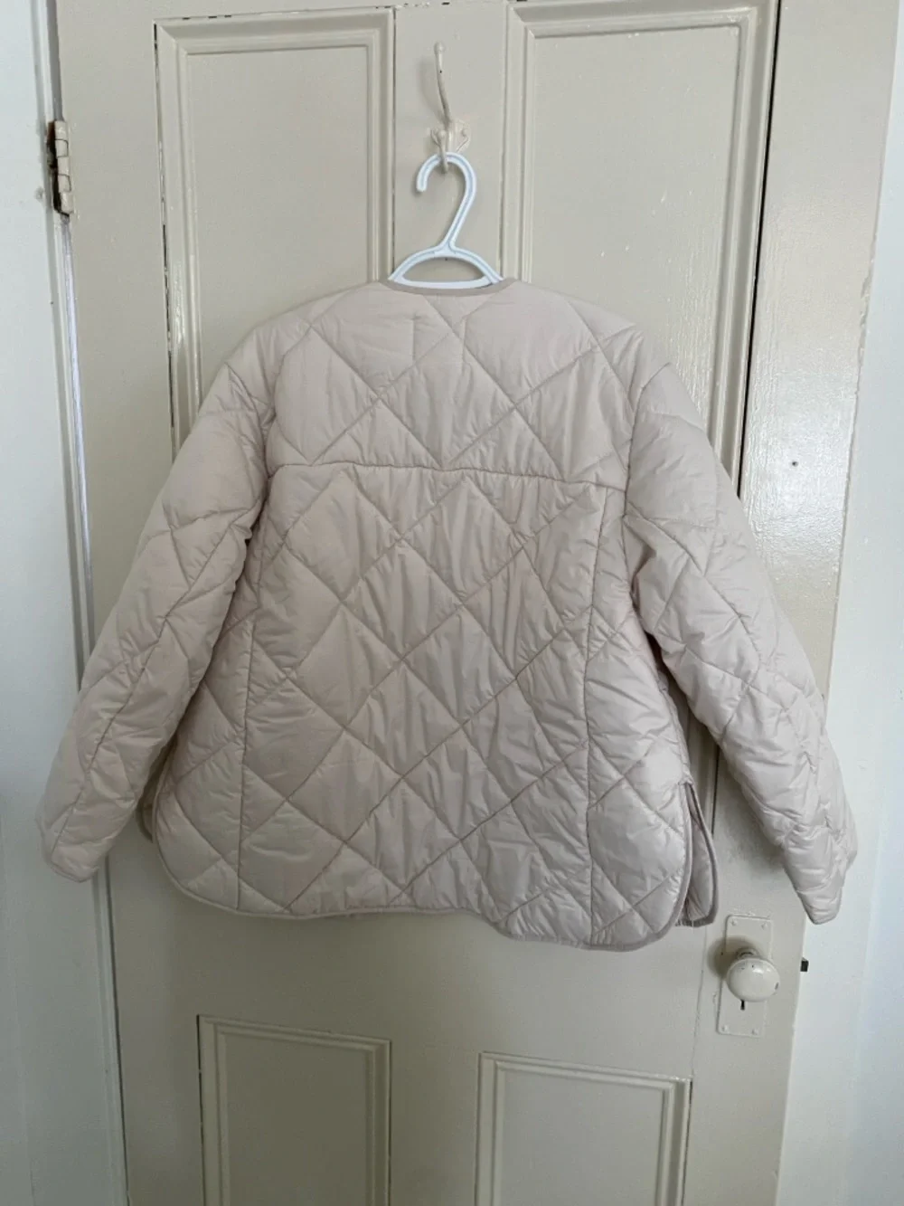Quilted Lightweight Spring Shell Jacket in Beige - Picture 4 of 6